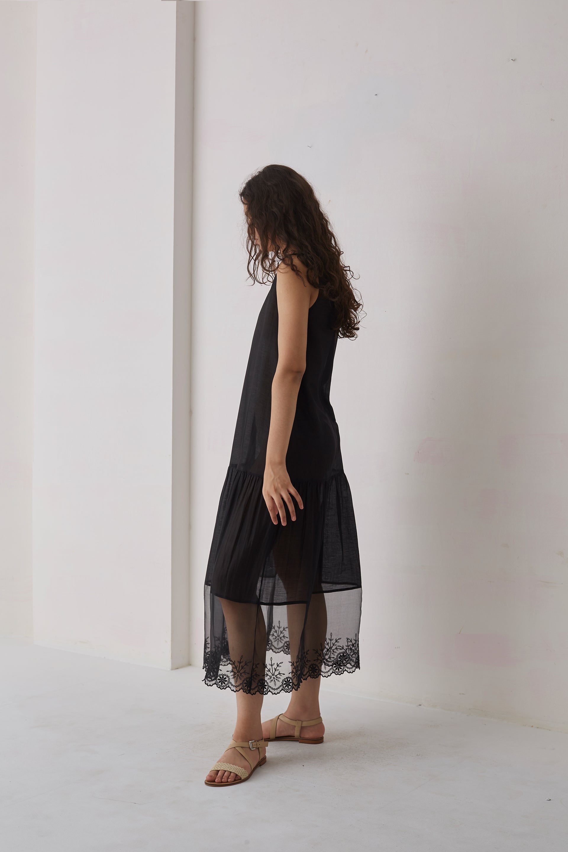 COTTON SILK UNDERLAYER WITH ORGANZA