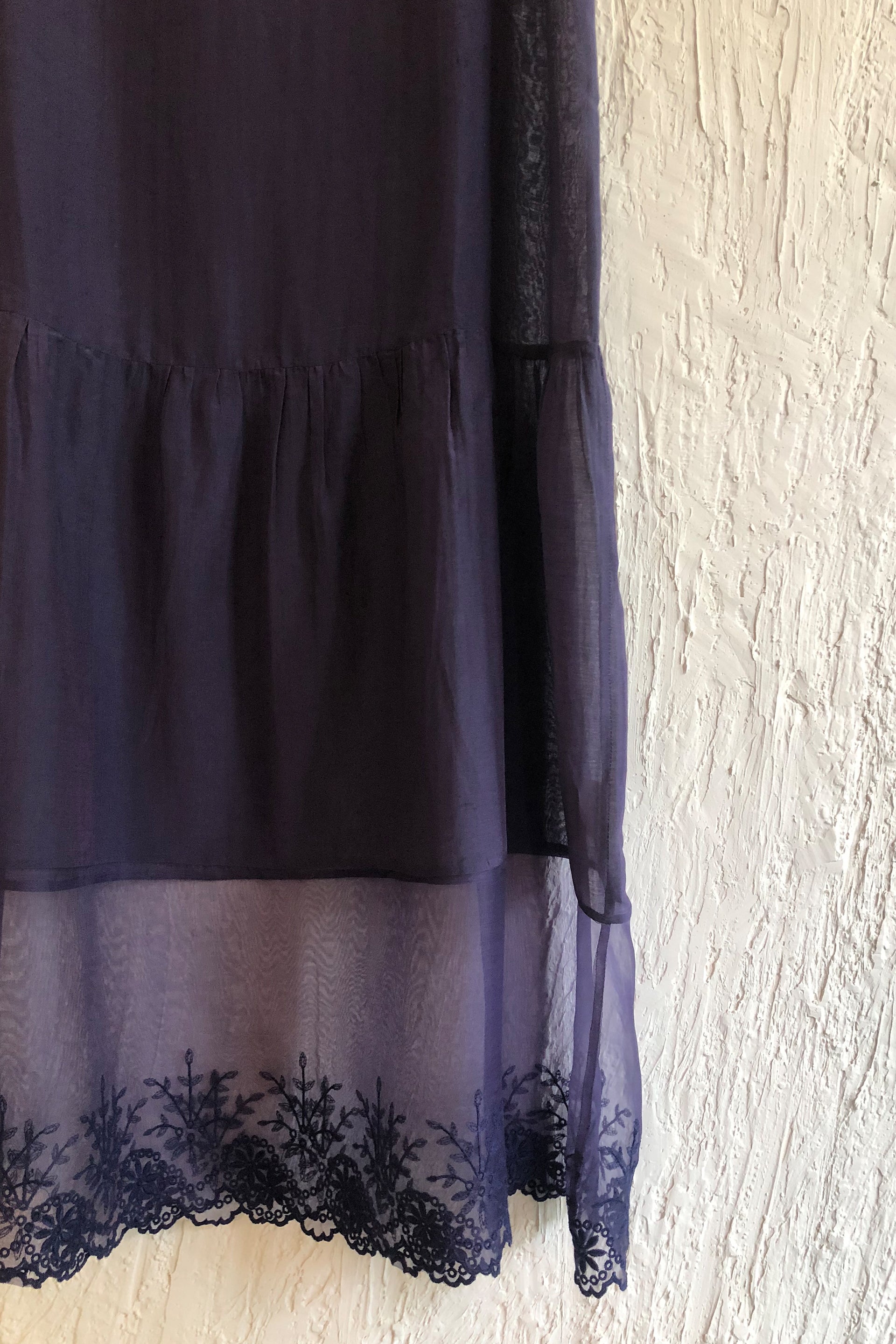 COTTON SILK UNDERLAYER WITH ORGANZA