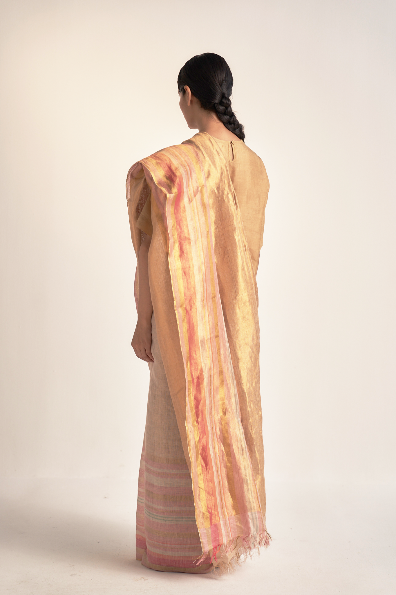 ORELIS SAREE