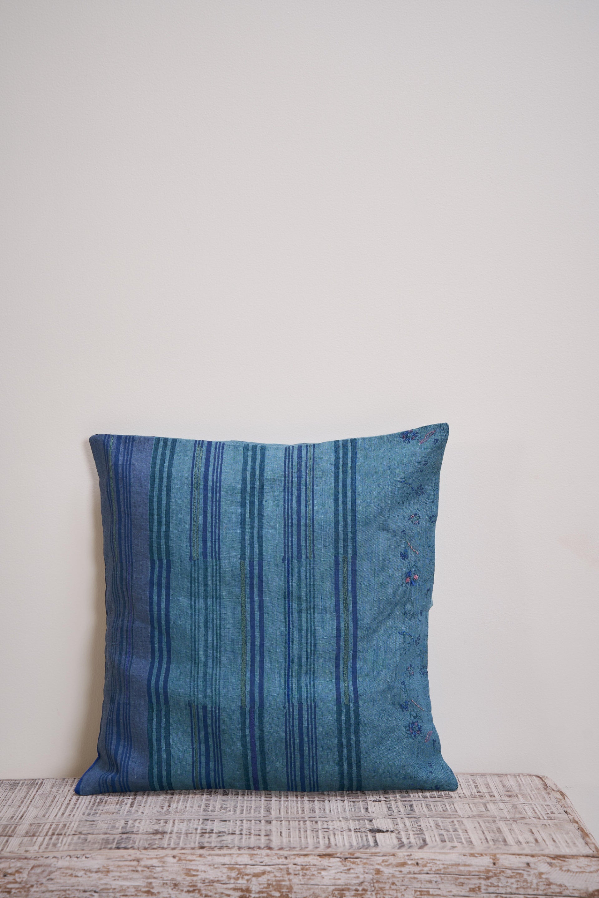 CUSHION COVER