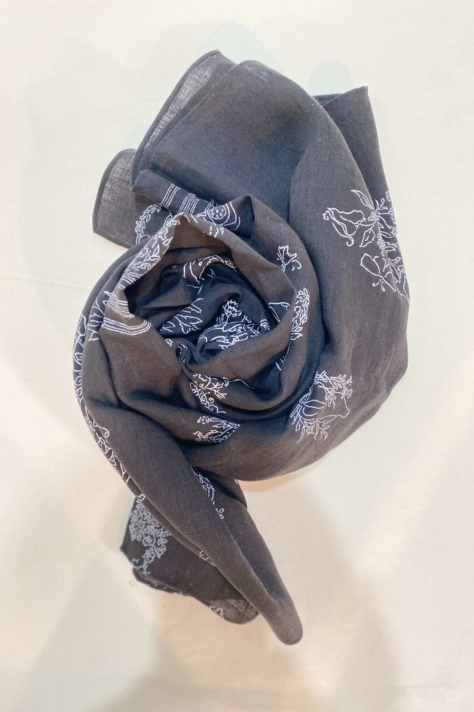 BLACK STOLE