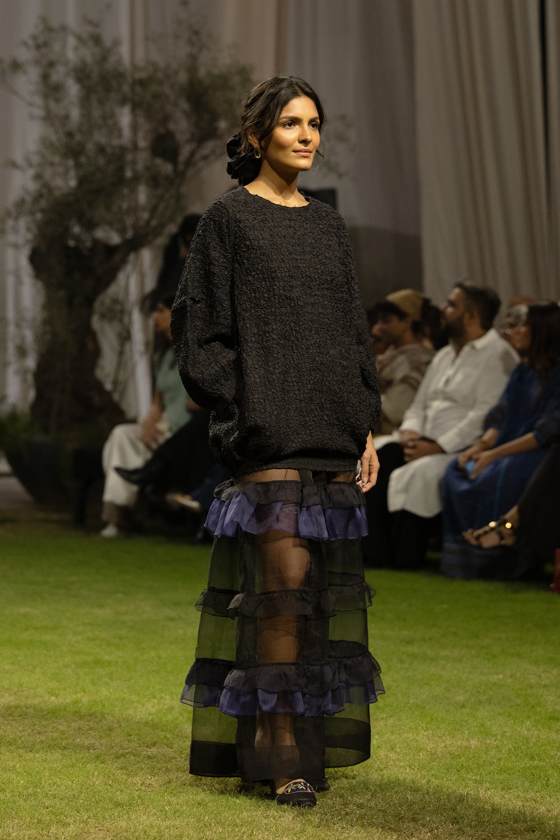 LOOK 42