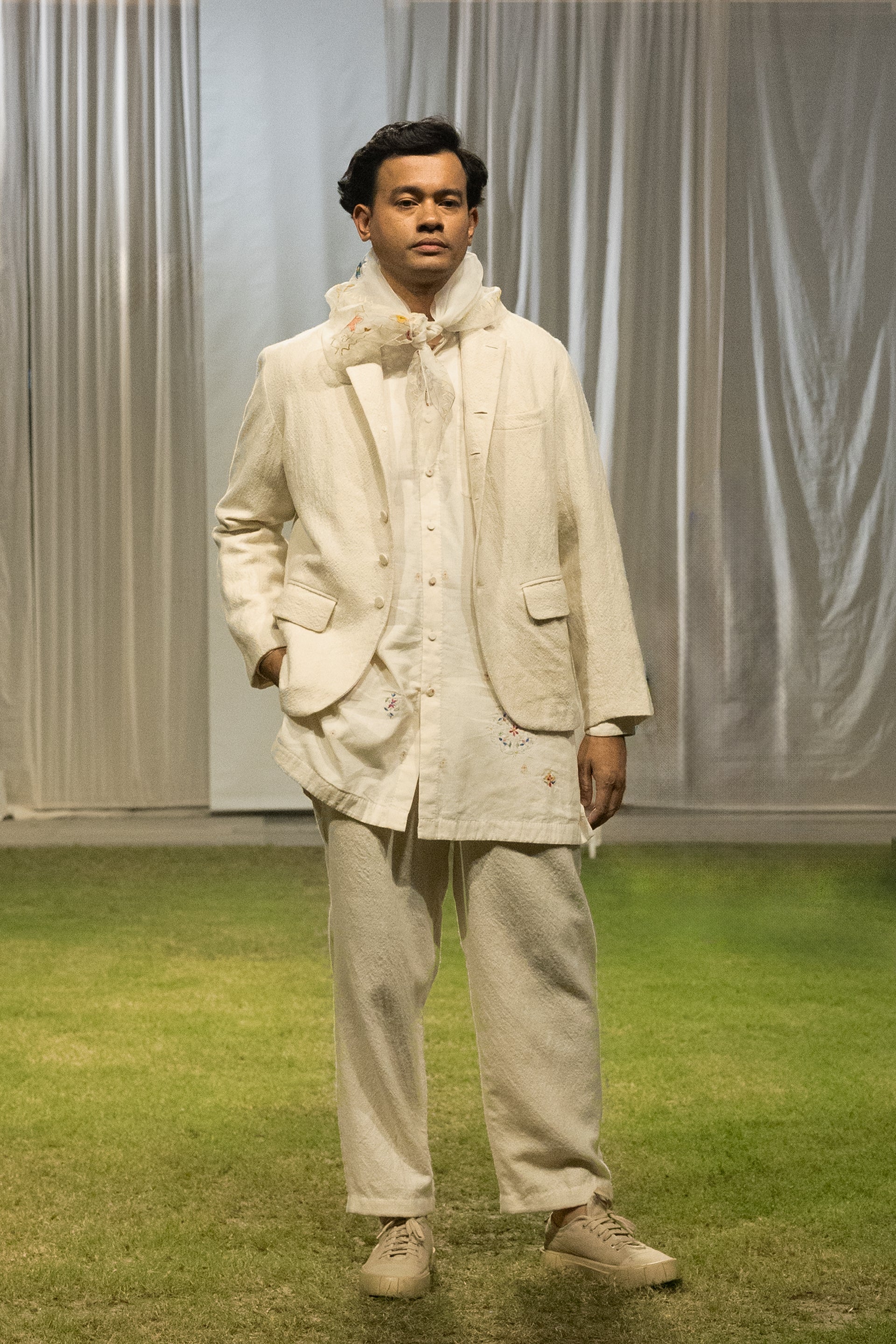 LOOK 47