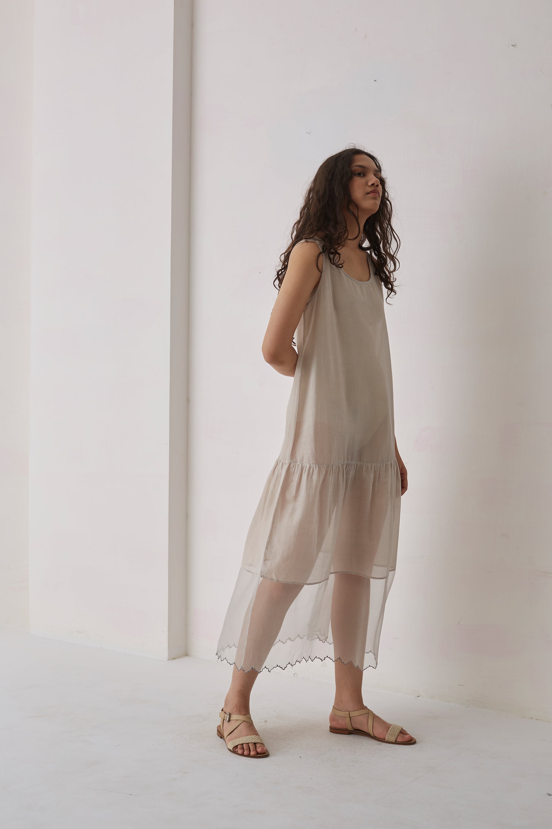 COTTON SILK UNDERLAYER WITH ORGANZA